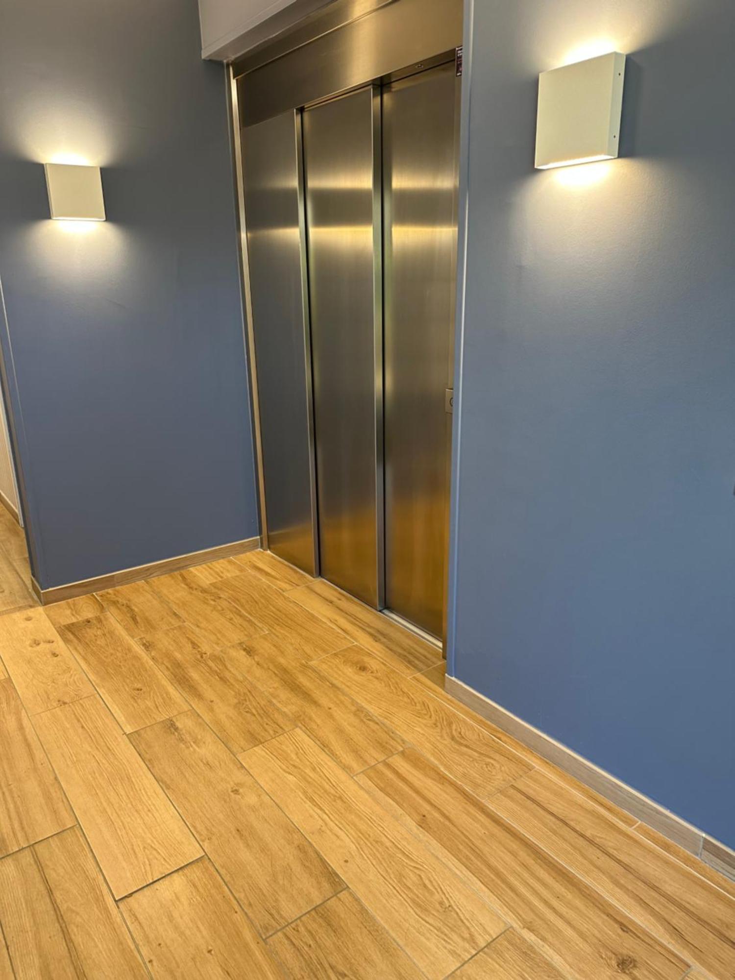 Appartement Design X - Hyper Centre - Parking Prive - Quimper Exterior foto